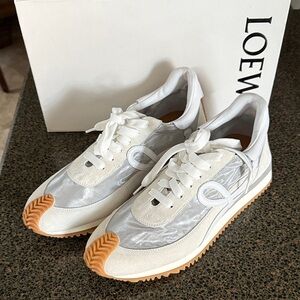Loewe White & Gum-Trim Runner Sneakers, size 41